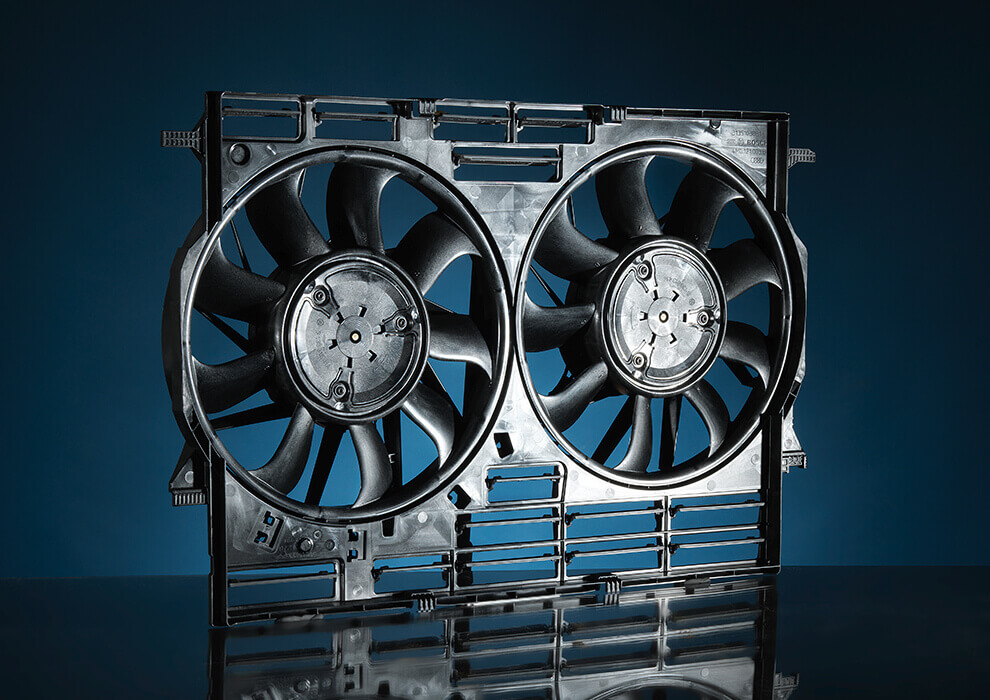 Lüfter und Zarge Lüfter und Zargen aus Kunststoff für Automobil- und Nutzfahrzeugindustrie